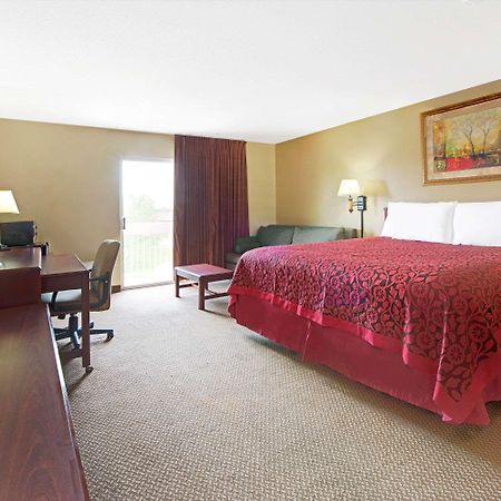 Days Inn By Wyndham St. Louis/Westport Mo Maryland Heights Esterno foto
