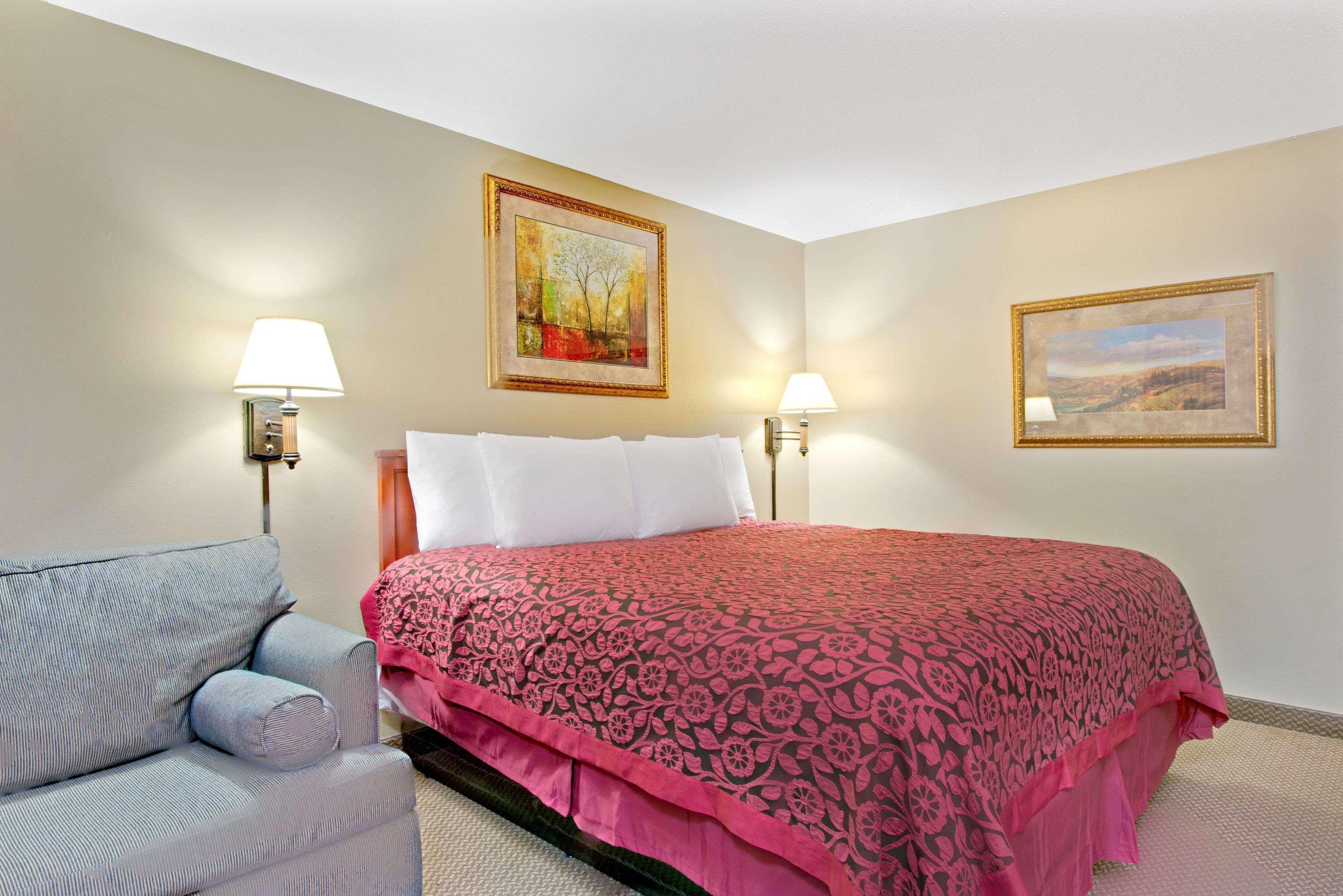 Days Inn By Wyndham St. Louis/Westport Mo Maryland Heights Esterno foto